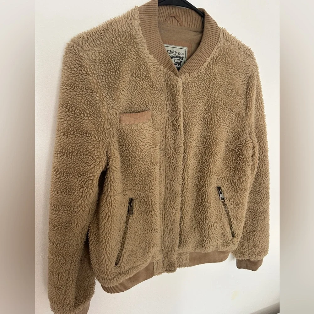 Levi’s Teddy Cozy Jacket - Picture 1 of 6